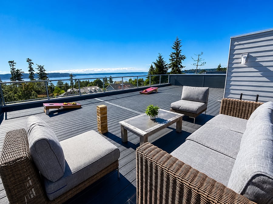 Oversized Rooftop Deck w/ View