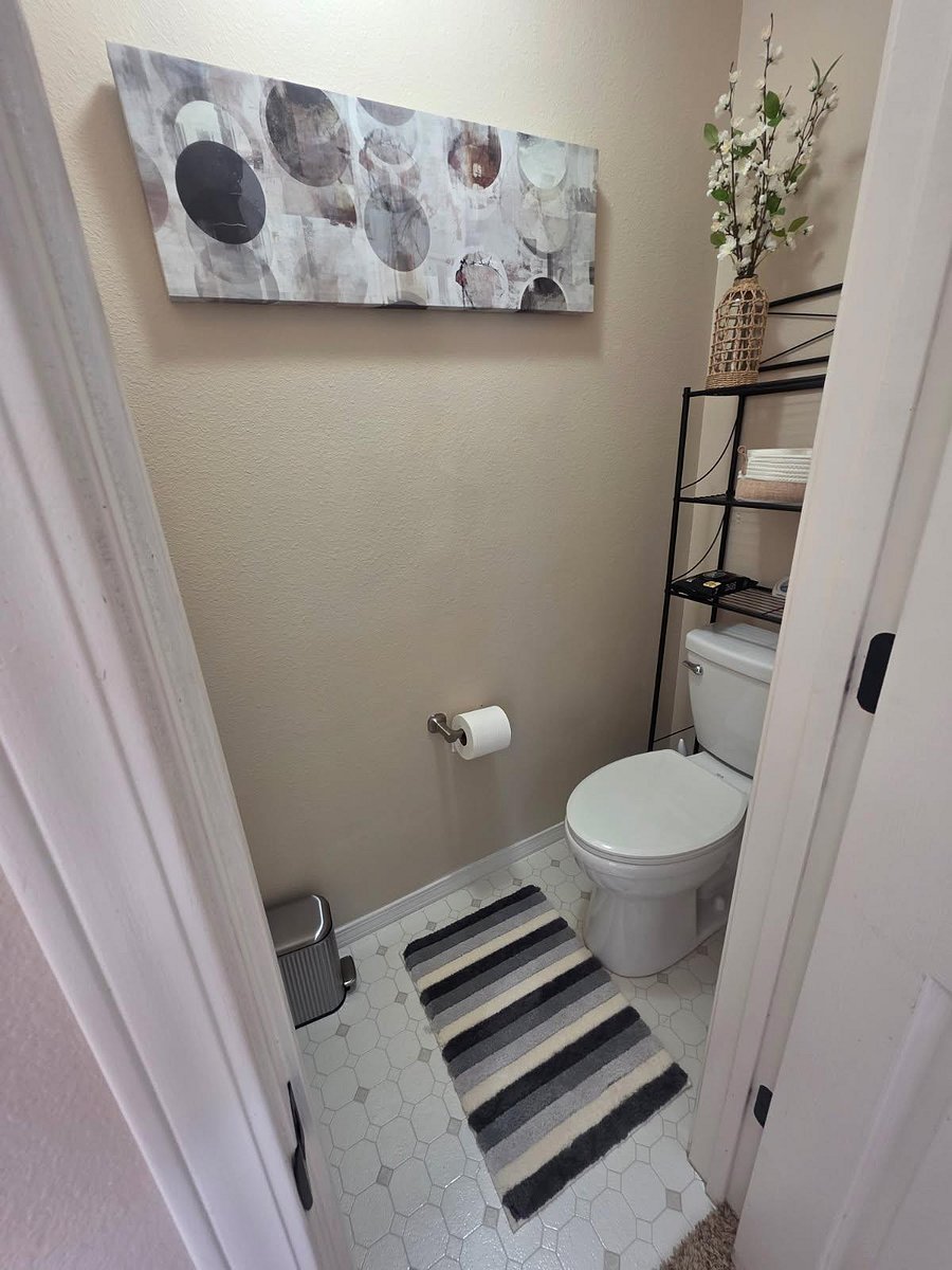 Furnished Finder property 1012427_1 photo 14