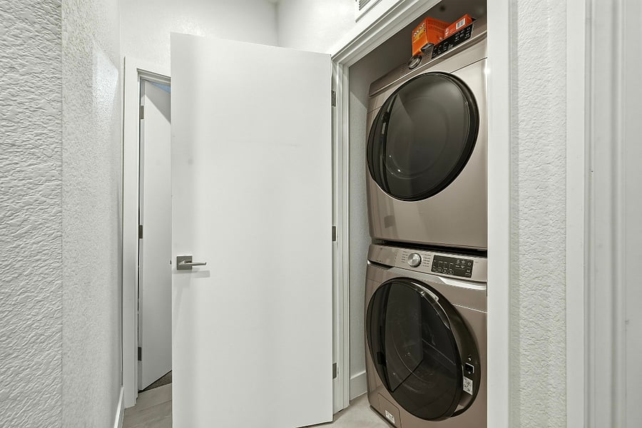 Furnished Finder property 1012469_1 photo 11