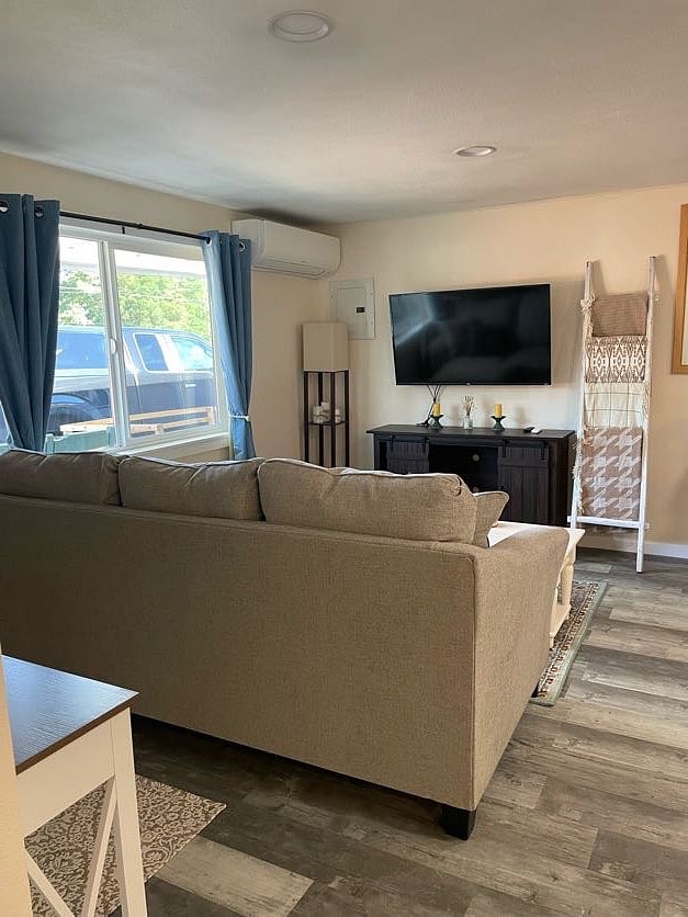 Furnished Finder property 1012478_1 photo 3