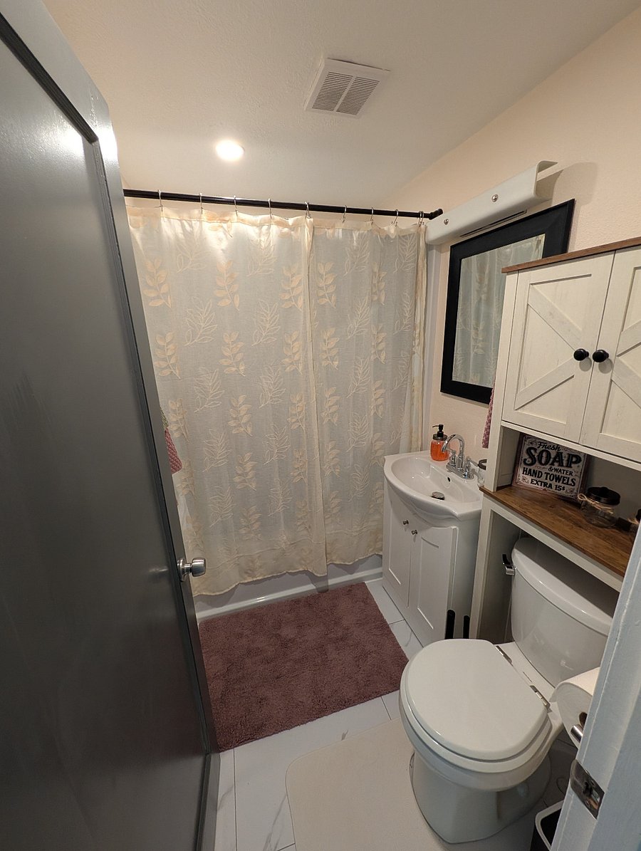 Furnished Finder property 1012478_1 photo 22