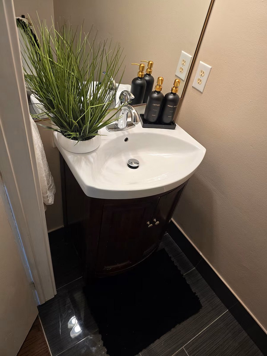 Furnished Finder property 1012481_1 photo 24