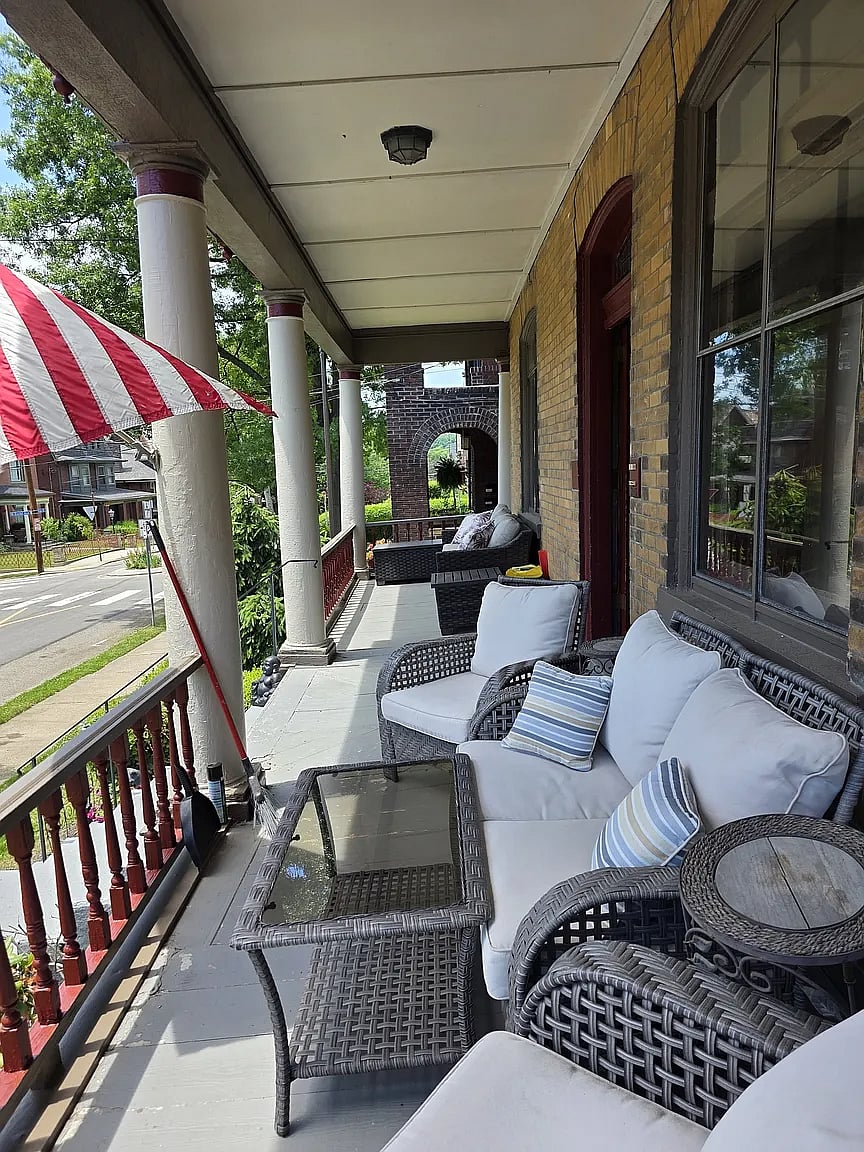 Furnished Finder property 1012506_1 photo 3