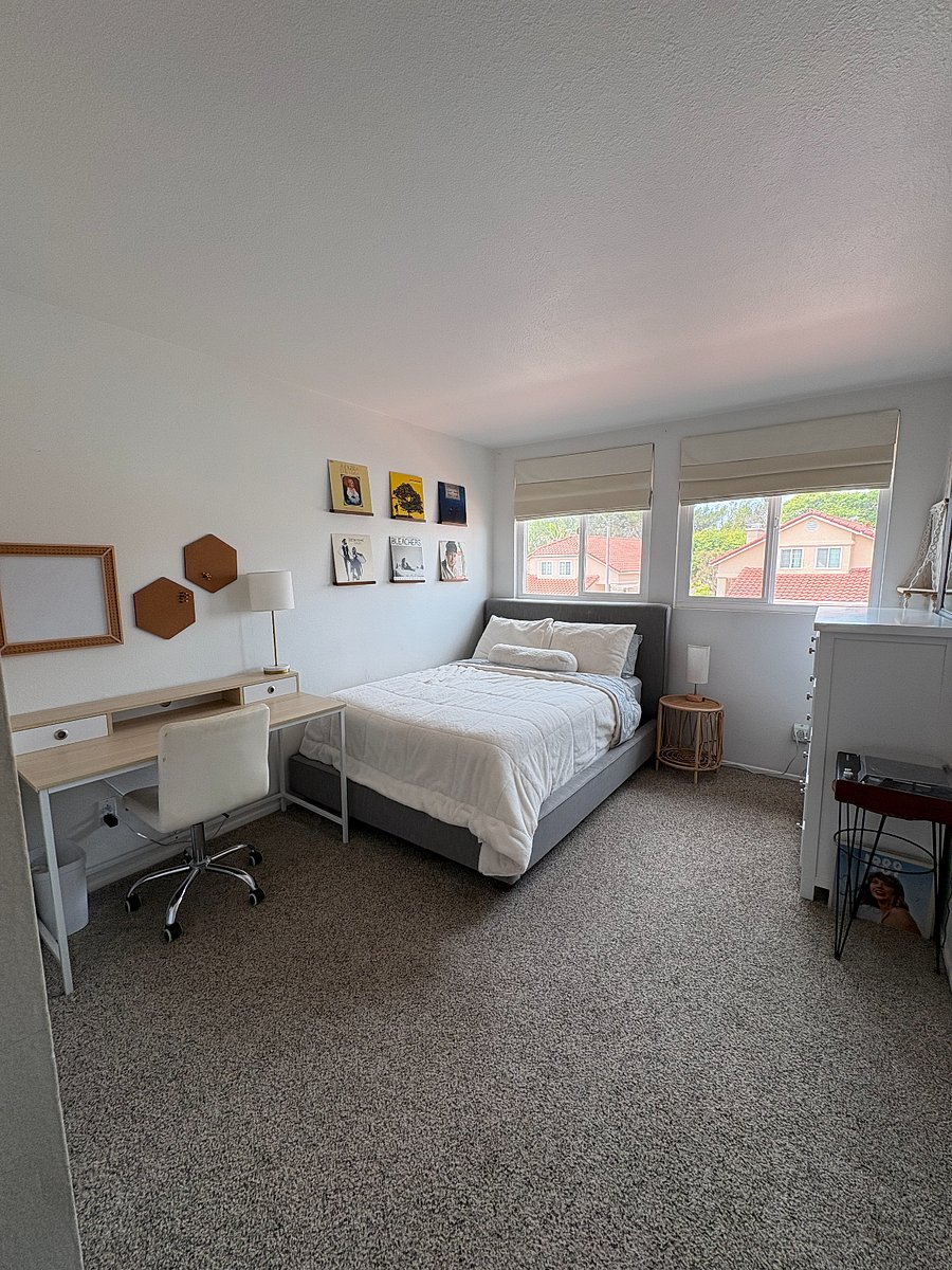 Upstairs bedroom with double bed