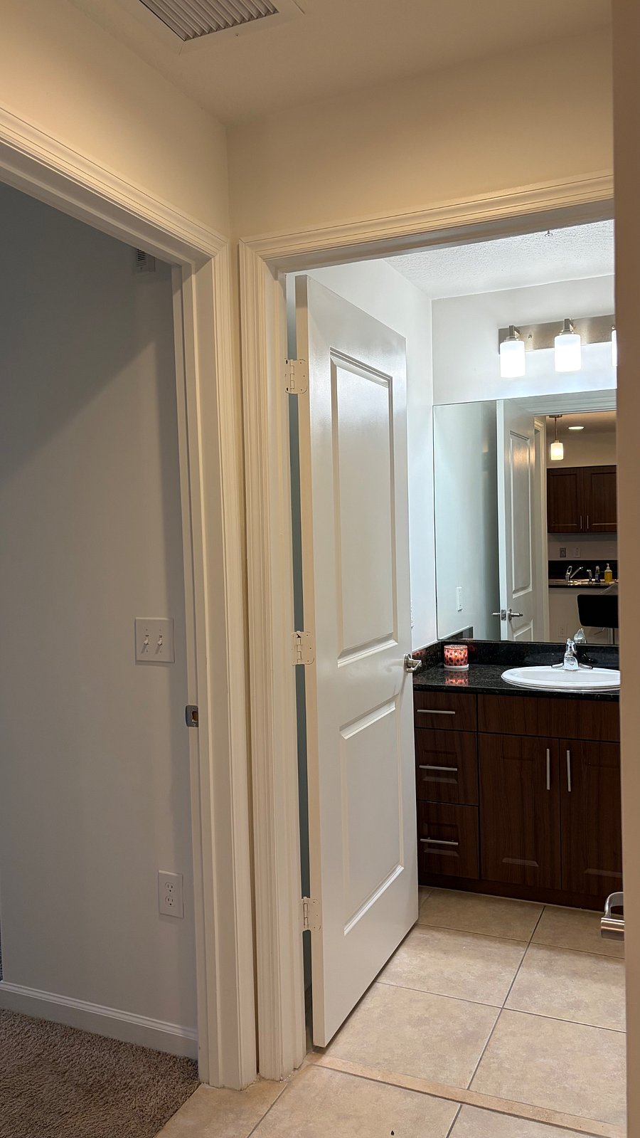 Furnished Finder property 1012536_1 photo 5