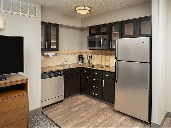 Furnished Finder property 1012545_1 photo 3