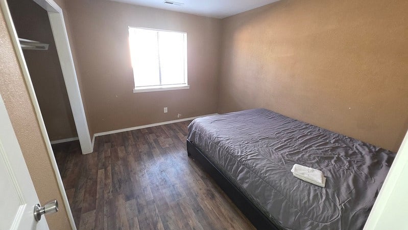 1st Bedroom 