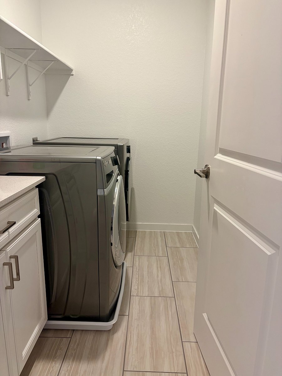 Furnished Finder property 1012580_1 photo 24