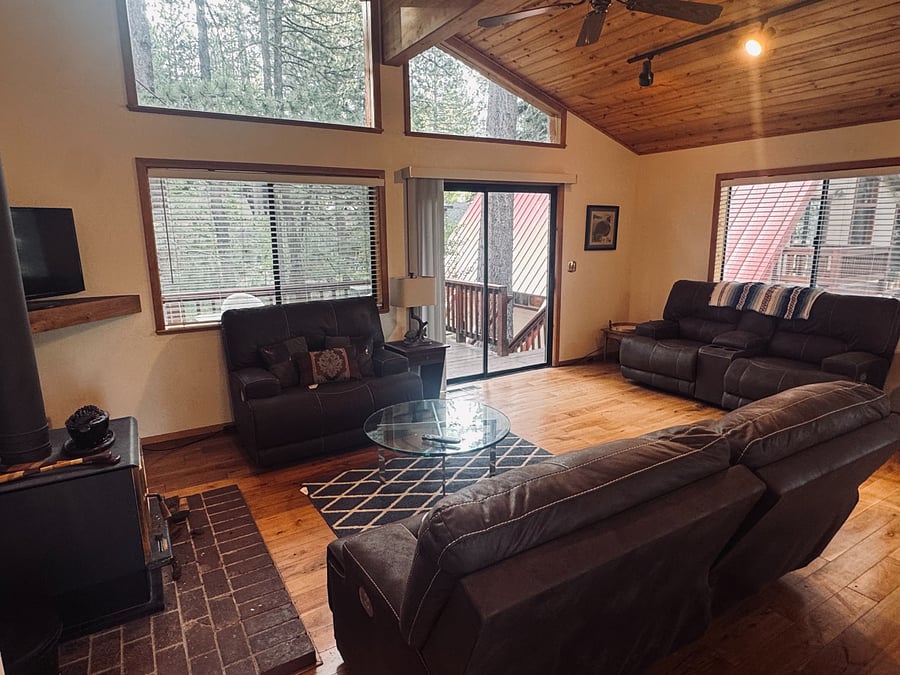 Furnished Finder property 1012642_1 photo 2