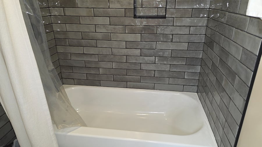 Full shower upstairs 