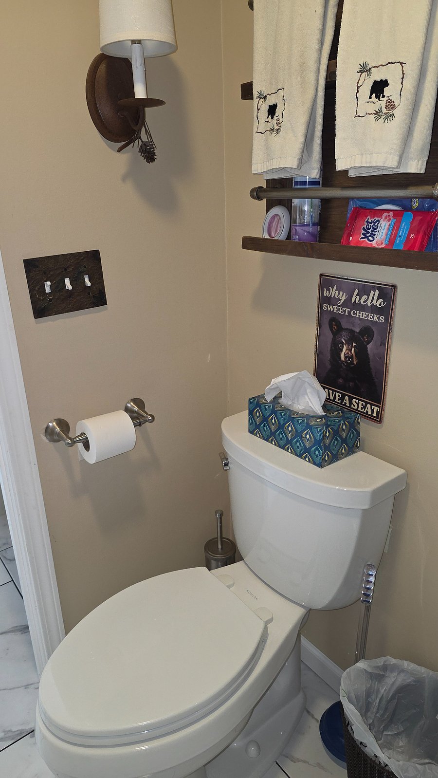 Bathroom upstairs 