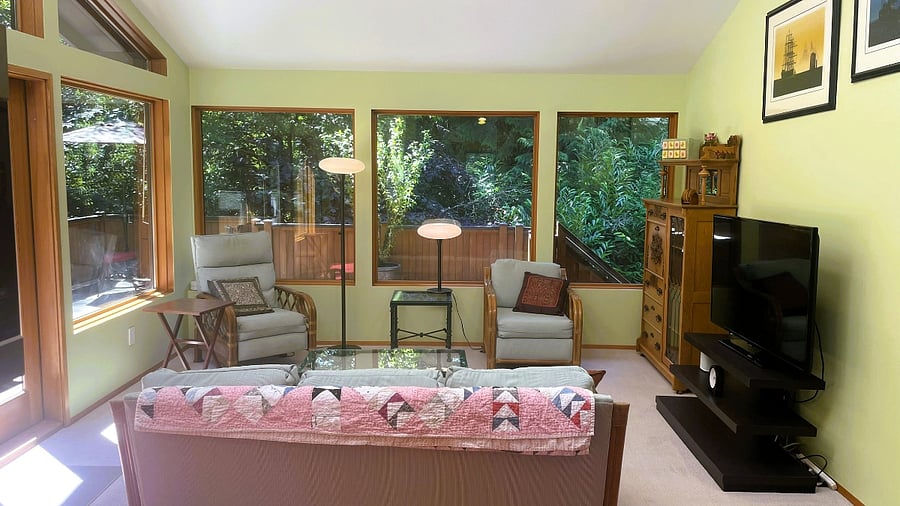 front room, looking out onto stairs