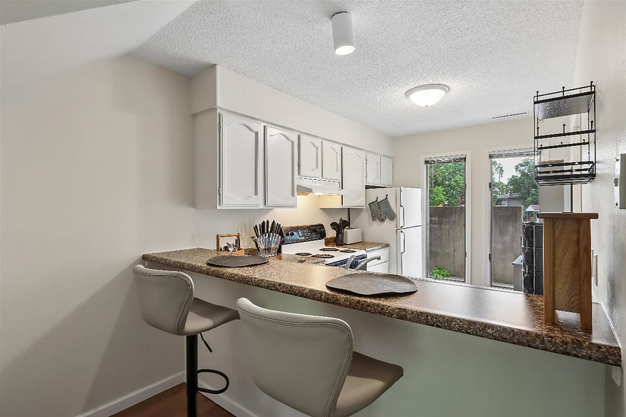 Furnished Finder property 1012675_1 photo 6