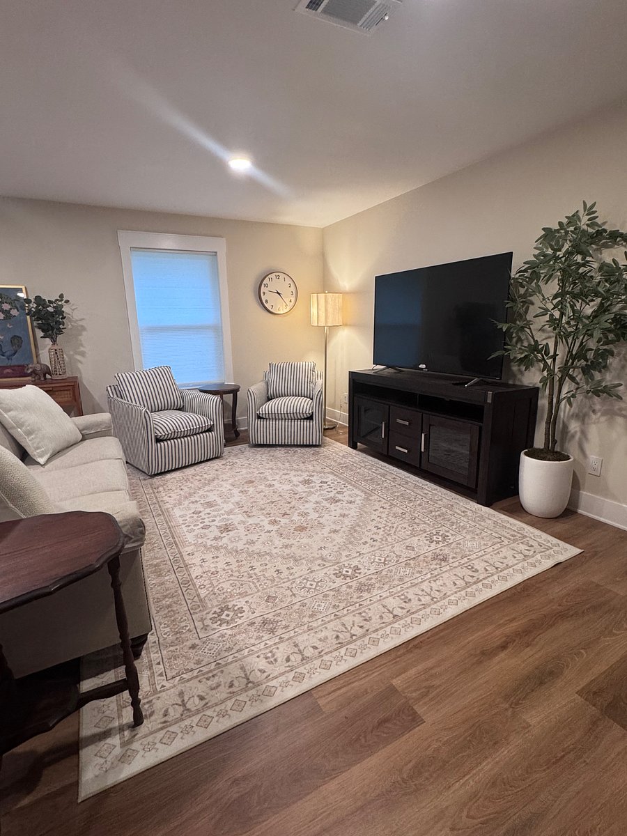 Furnished Finder property 1012702_1 photo 13