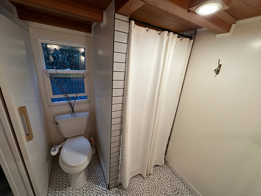Furnished Finder property 1012706_1 photo 9