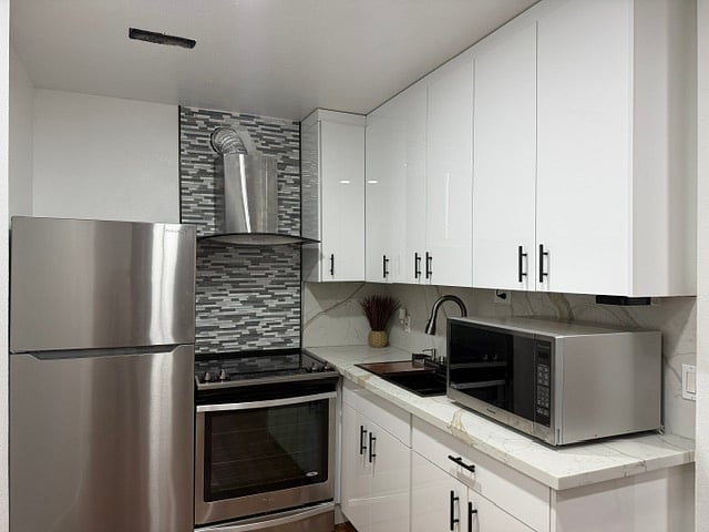 Furnished Finder property 1012707_1 photo 6