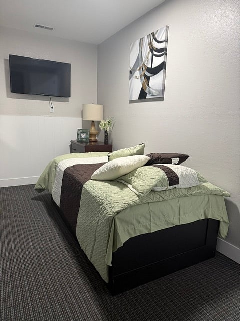 Furnished Finder property 1012707_1 photo 14