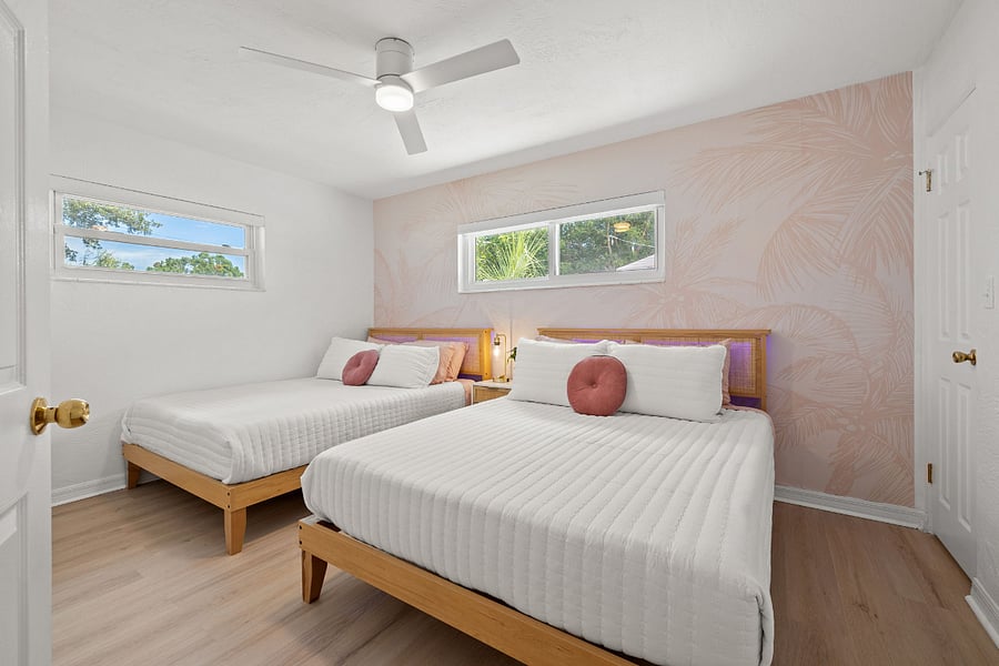 Private Room # 3 - Two Queen Beds