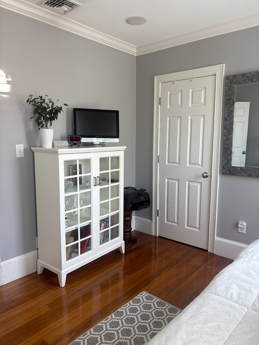 Furnished Finder property 1012799_1 photo 23