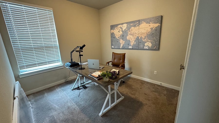 Bedroom/Office
