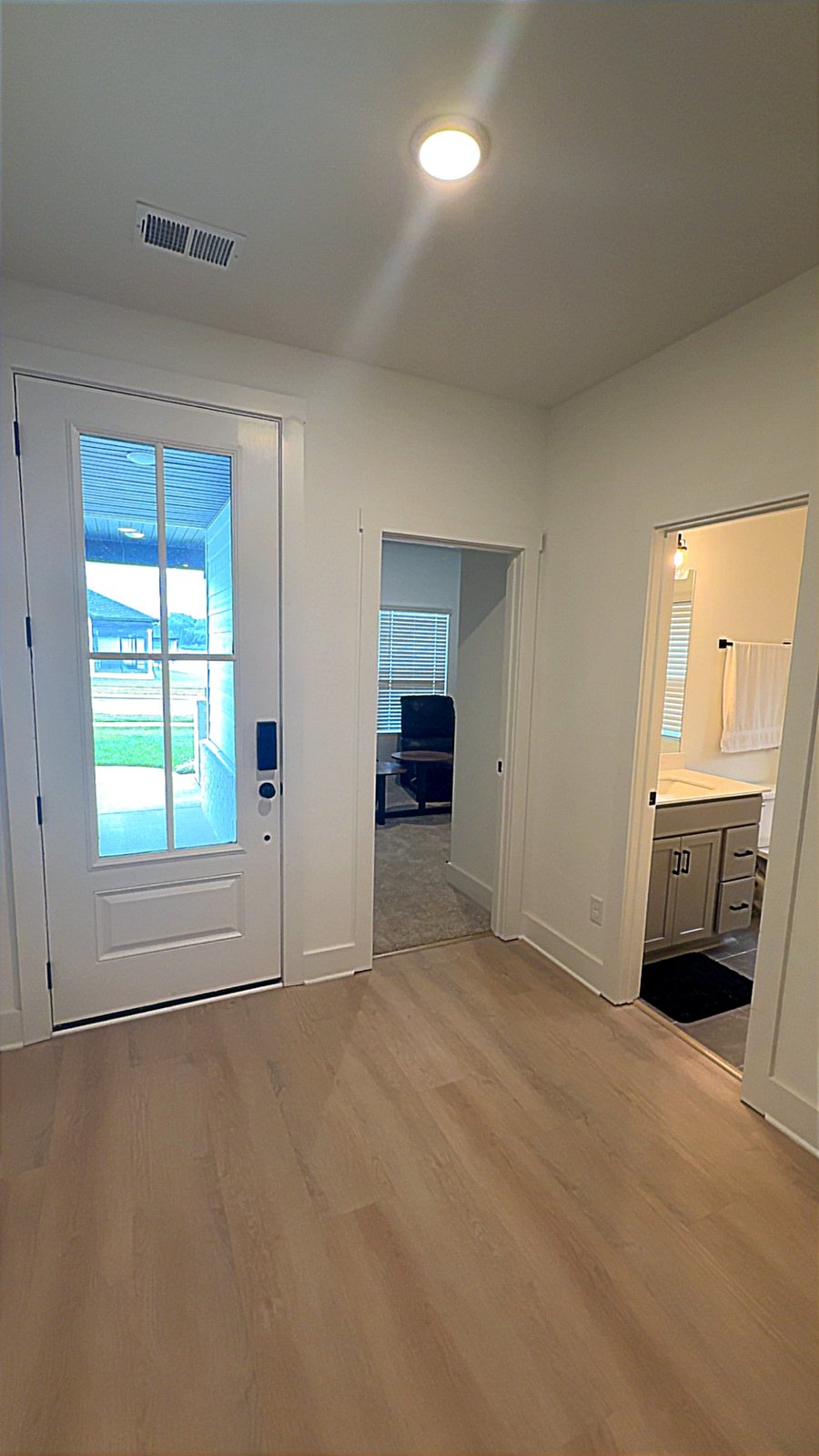 Furnished Finder property 1012846_1 photo 24