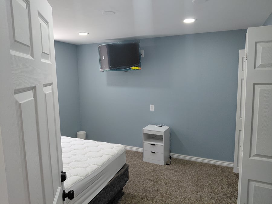 Furnished Finder property 1012855_3 photo 34