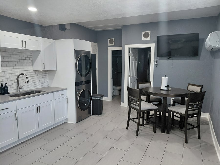 Furnished Finder property 1012855_3 photo 14