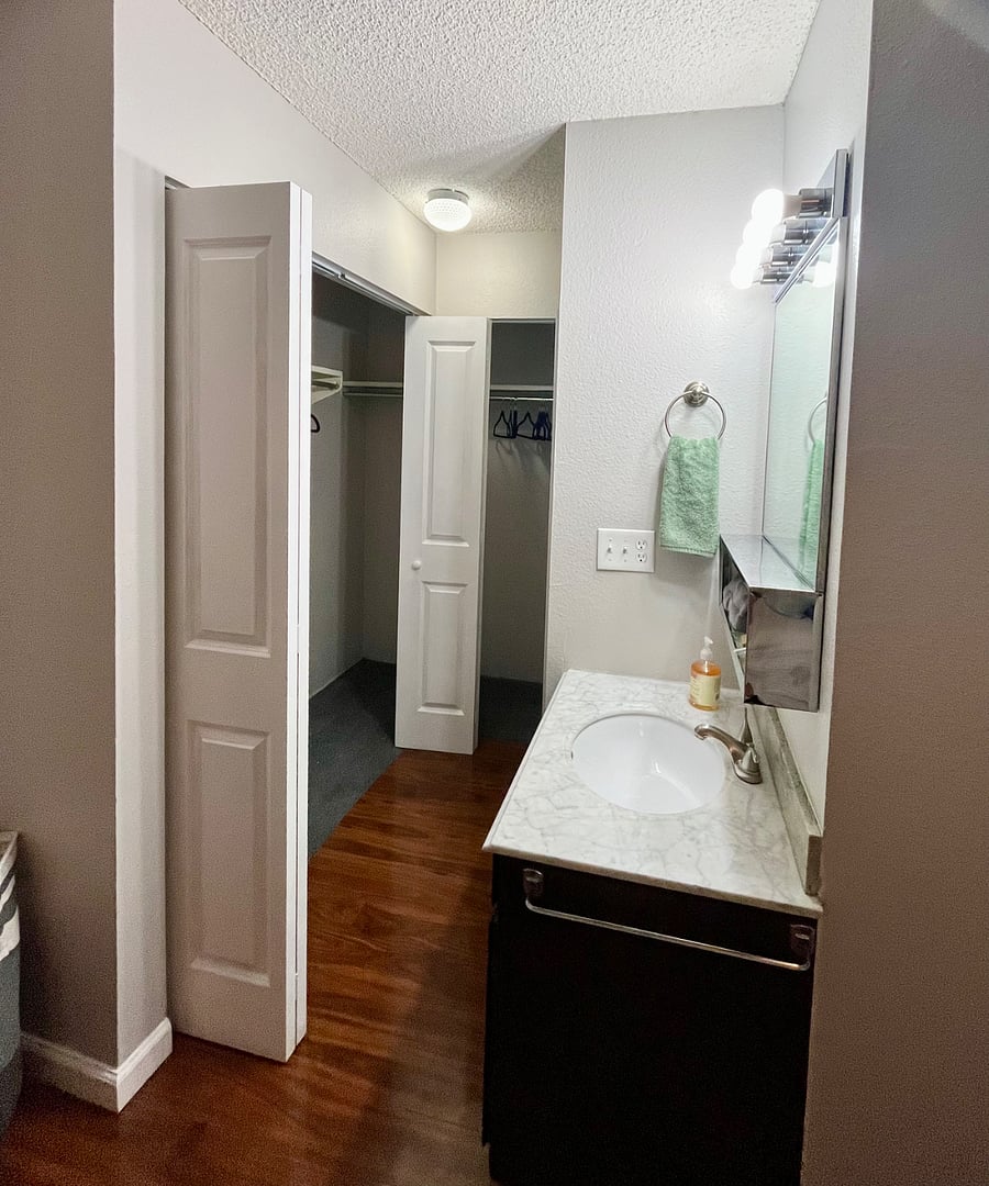 Furnished Finder property 1012887_1 photo 12