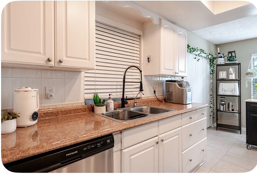 Furnished Finder property 1012907_1 photo 12