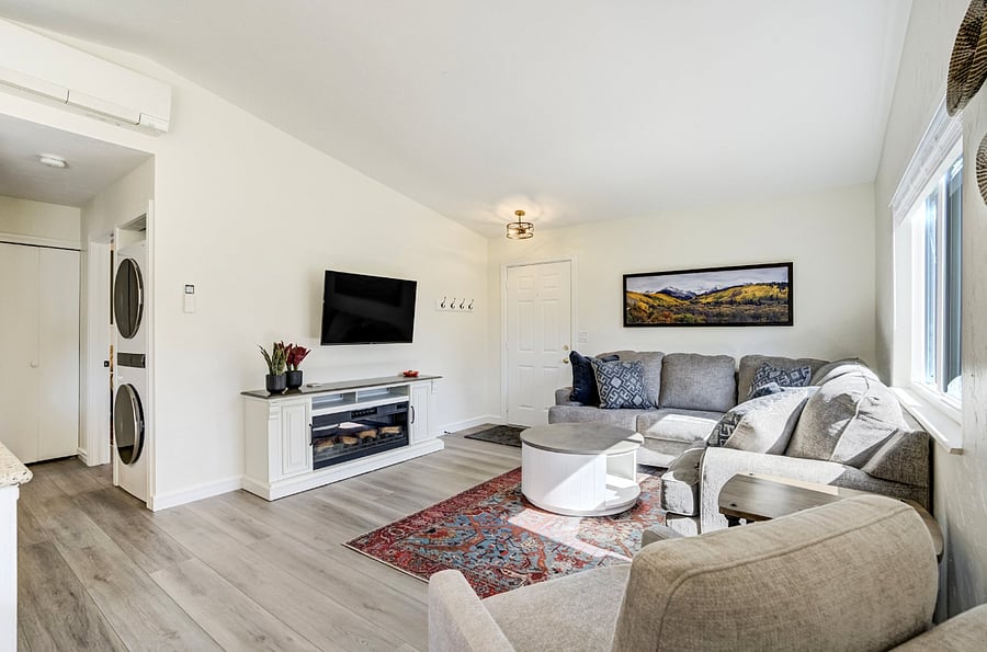 Furnished Finder property 1012929_1 photo 3