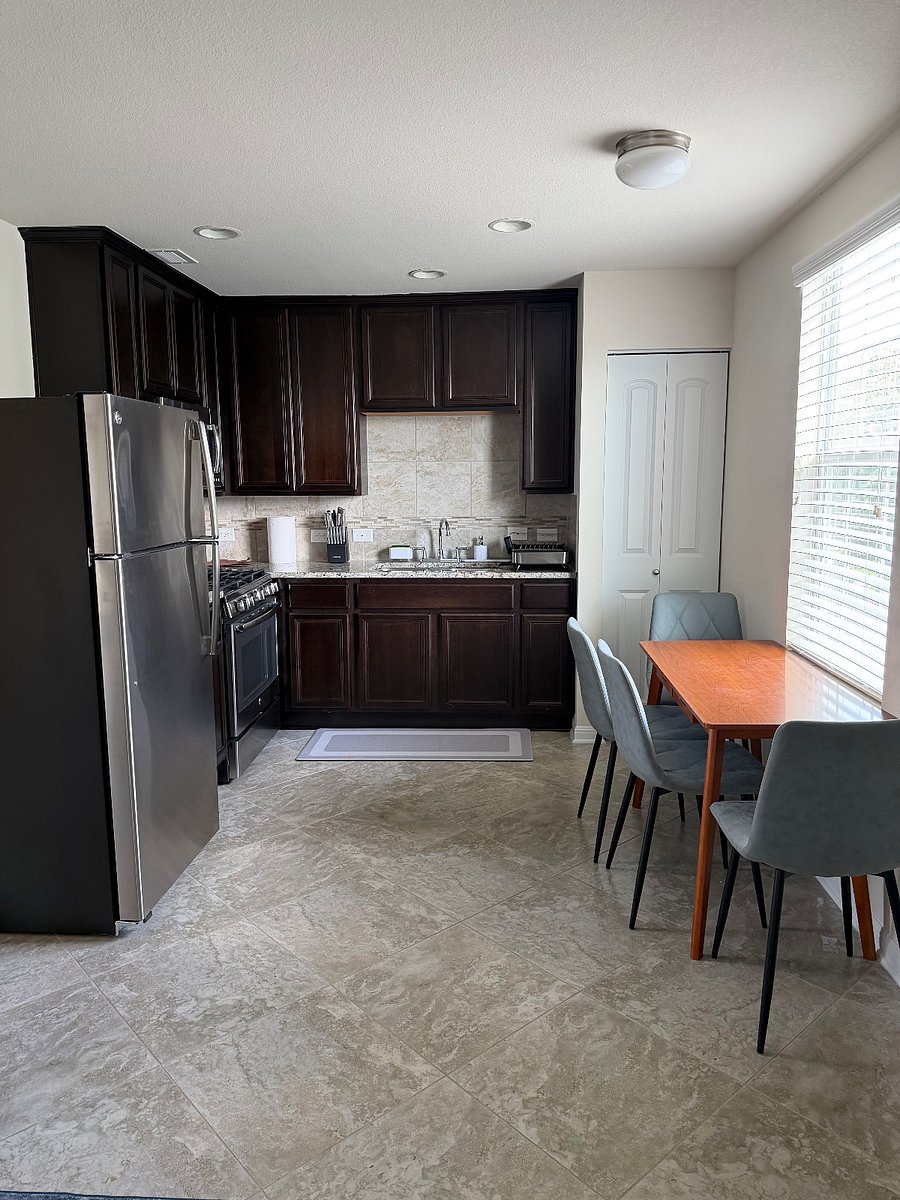 Furnished Finder property 1012994_1 photo 3