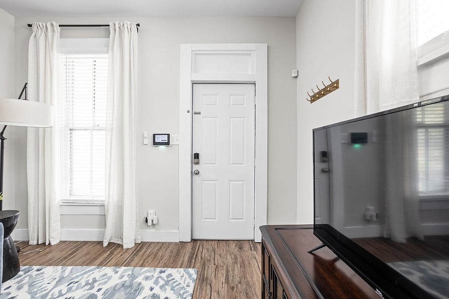 Furnished Finder property 1013019_1 photo 2