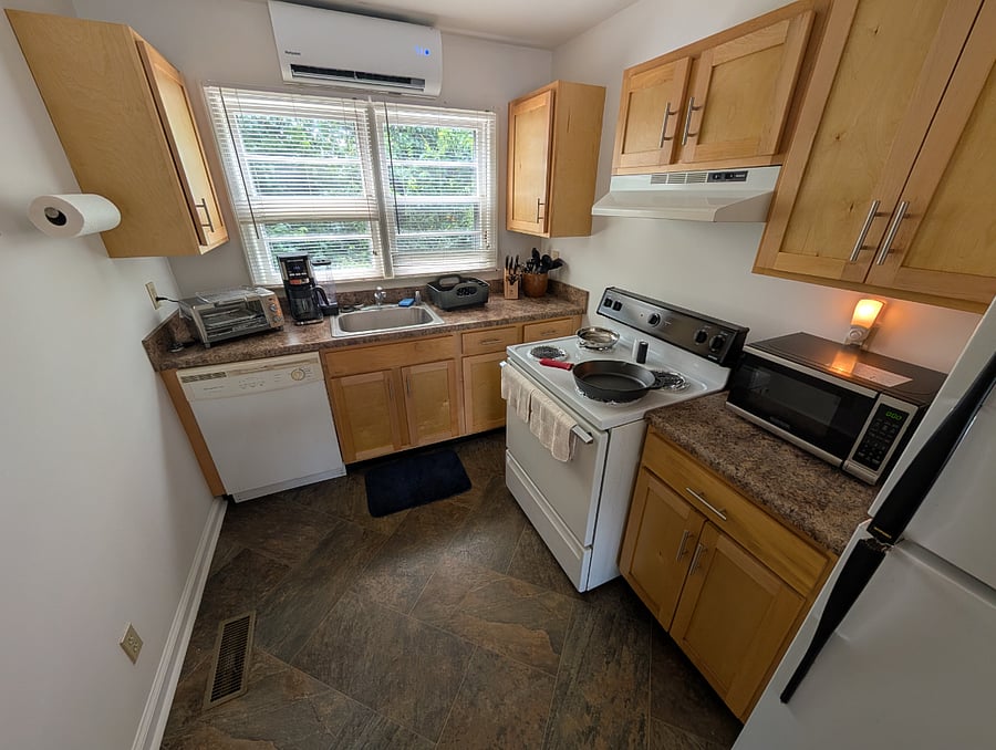 Furnished Finder property 1013082_1 photo 3