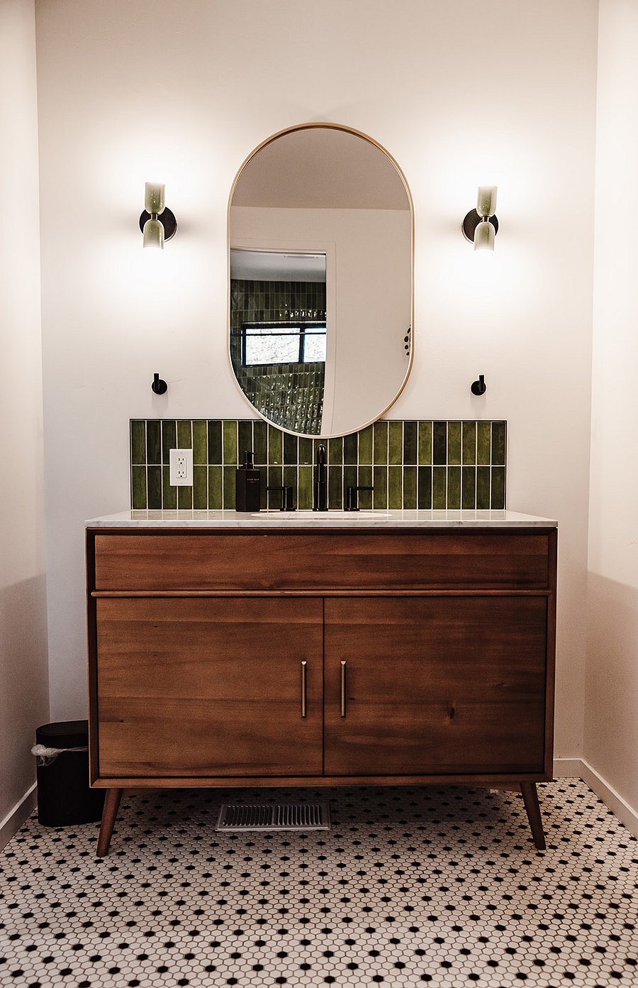 Furnished Finder property 1013089_1 photo 24
