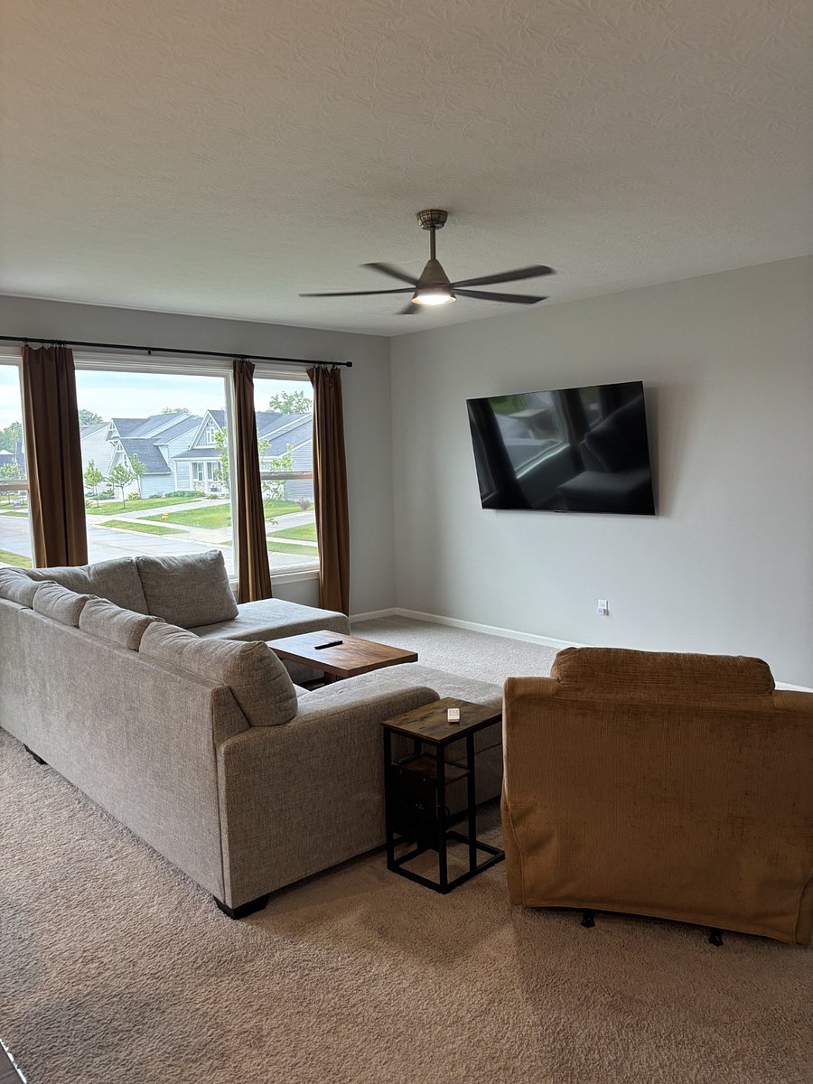 Main level living room