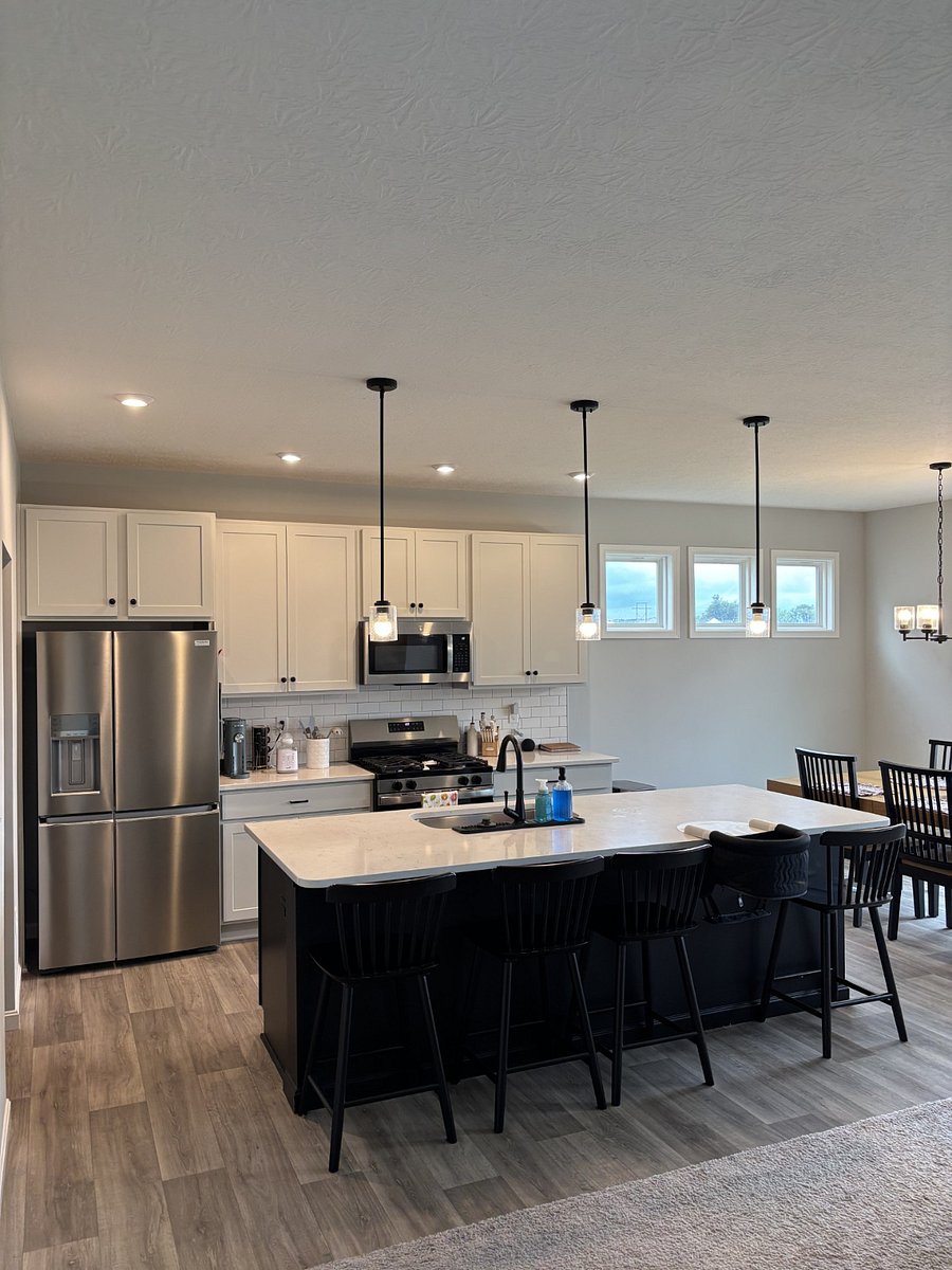 Kitchen, open floorplan
