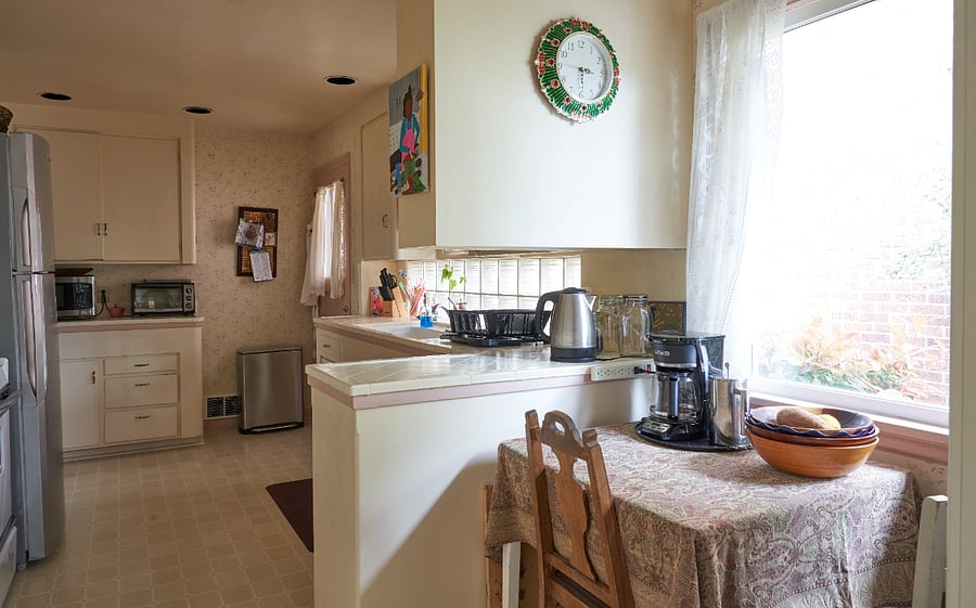 The kitchen is well-stocked. Including seasonings and even a popcorn popper!