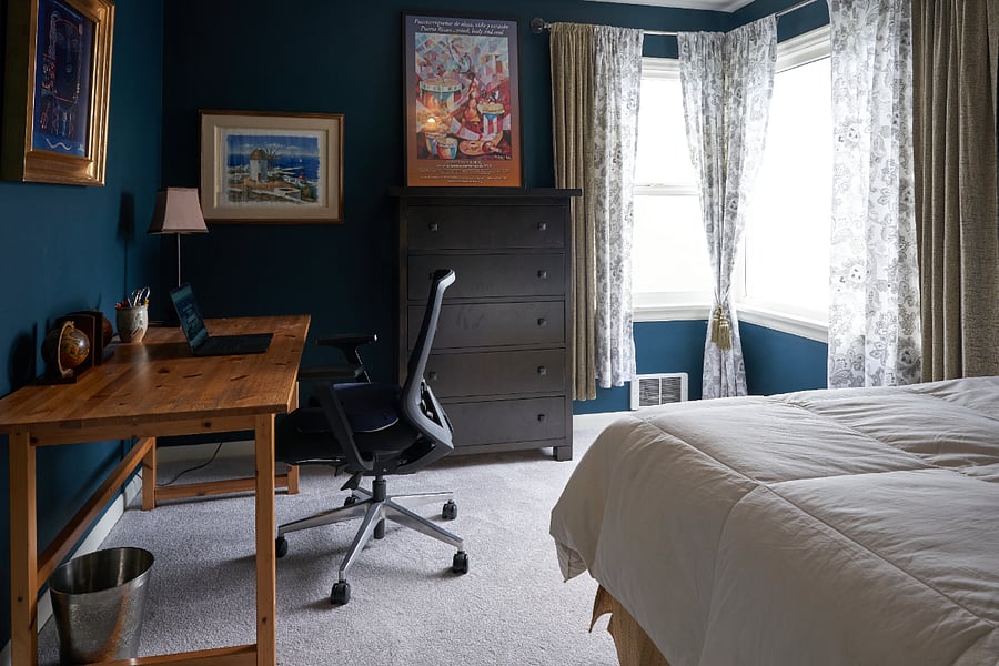The 2nd bedroom has a queen-sized Heavenly Bed mattress, comfortable linens, cedar closets, and plenty of drawers & hangers. 