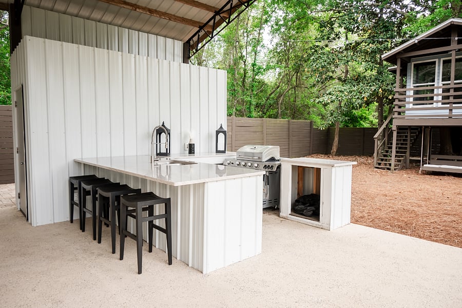 Outdoor Kitchen