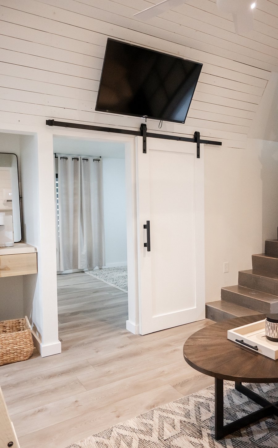Entrance to main bedroom