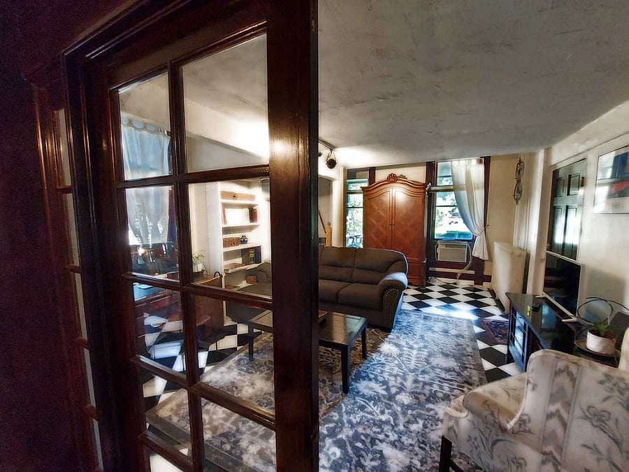 LR can be private by closing the French Doors
