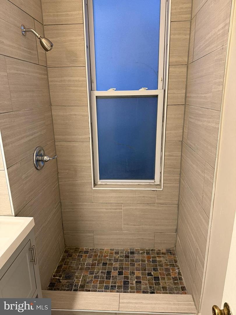 Furnished Finder property 1013270_1 photo 9