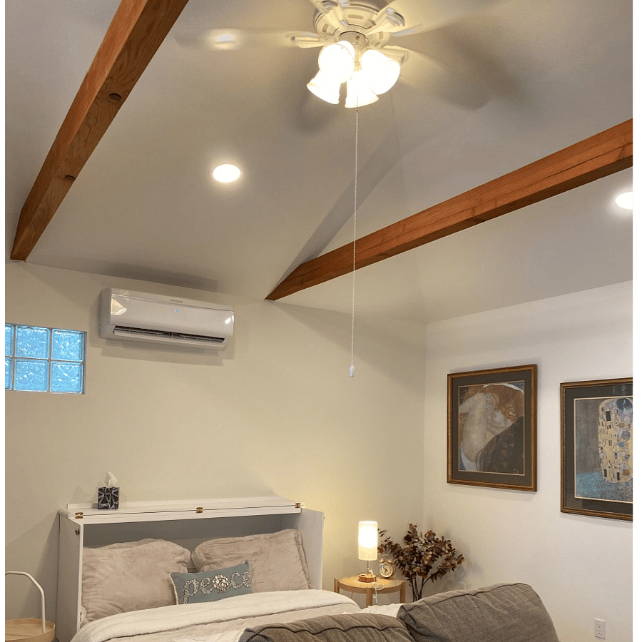 The tall, beamed ceiling gives a very roomy feel.