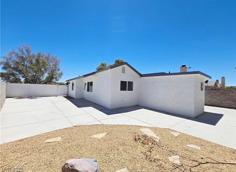 Furnished Finder property 1013298_1 photo 14