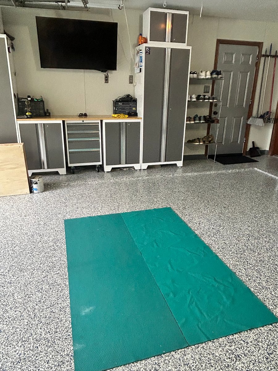 Smart TV with DVD for Workout videos