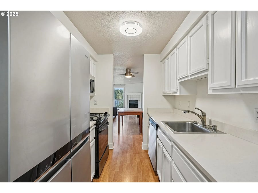 Furnished Finder property 1013367_1 photo 11