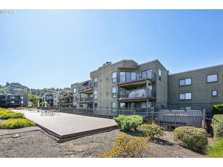 Furnished Finder property 1013367_1 photo 32