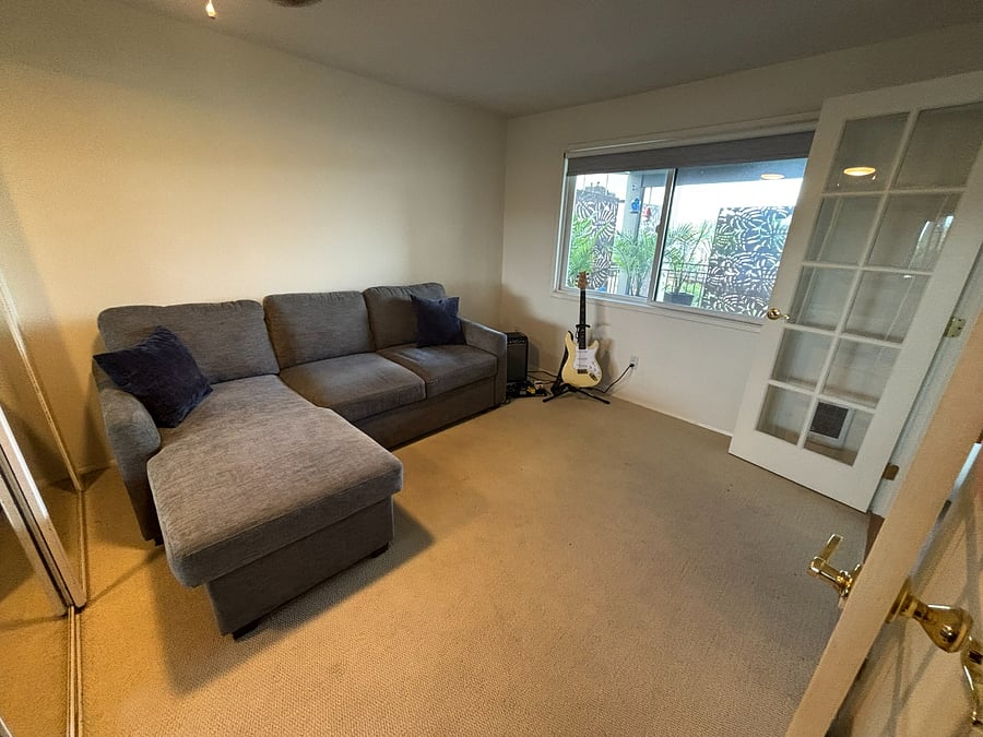 Bedroom 2 (furnished)