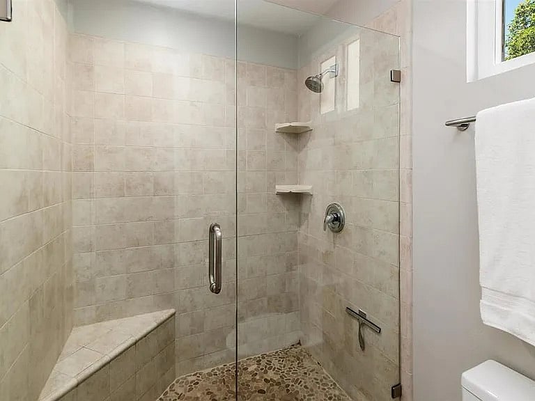 Furnished Finder property 1013398_1 photo 14