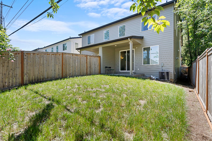 Furnished Finder property 1013446_1 photo 35